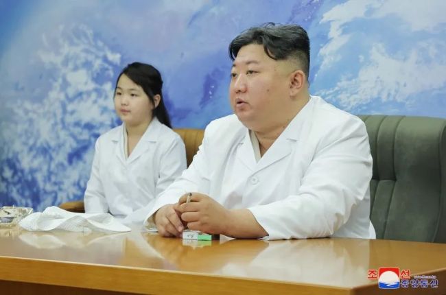 金正恩指导朝鲜侦察卫星发射筹备委员会工作