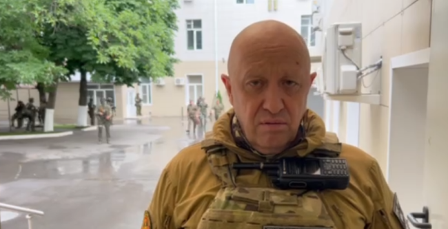 俄主持人谈瓦格纳事件营地被炸视频是摆拍