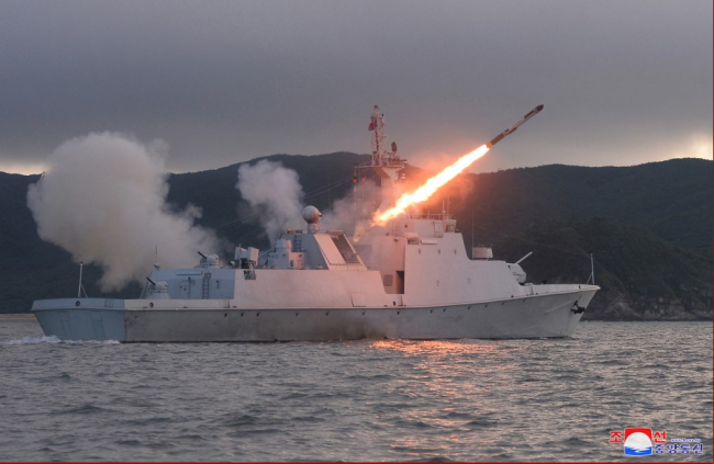 朝鲜新型隐身护卫舰高清照首次公开，配备战略巡航导弹