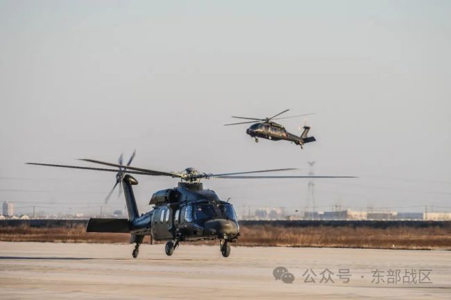 来了！东部战区陆海空军新年开飞高燃画面