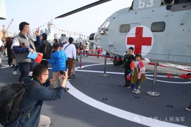 75秒云探舰,带你走近青岛舰艇开放现场