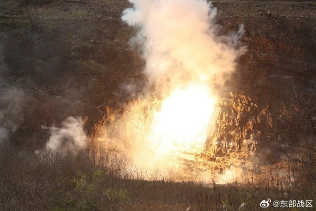 装甲步兵班火力全开！直击东部战区练兵备战现场