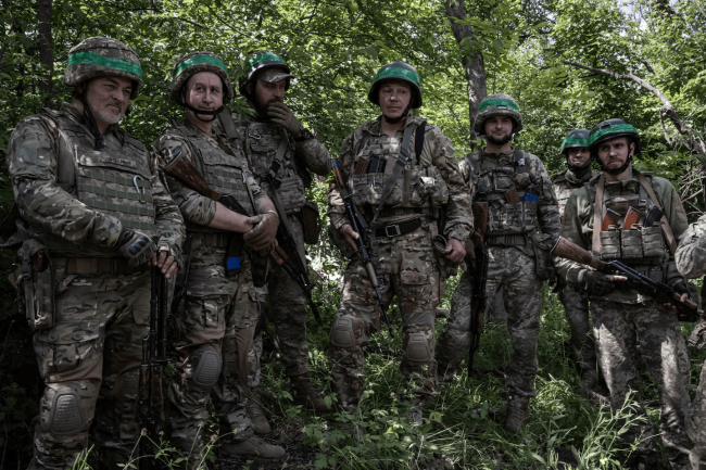 乌军前线指挥官：这些人连枪都没学会使用 就被送去了前线