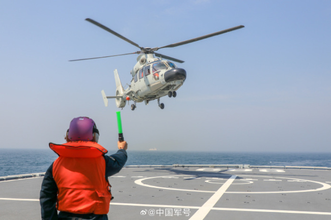 昼夜不停！直击海上补给演练现场