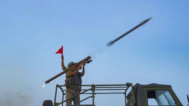 雷霆苍穹,全力出击!