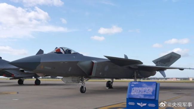 多图！歼-20在长春首次静态展示