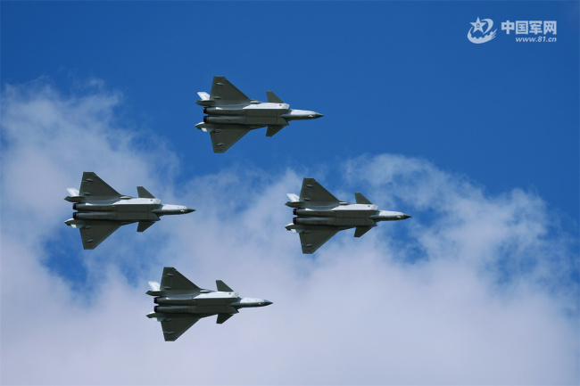 长空砺剑！定格人民空军硬核实力高光瞬间