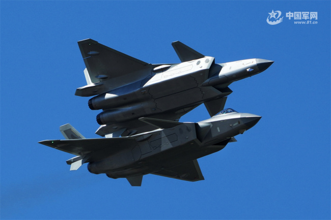 长空砺剑！定格人民空军硬核实力高光瞬间