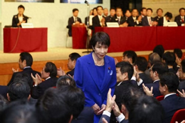 专家谈高市早苗当选日本首相，打破“玻璃天花板”！