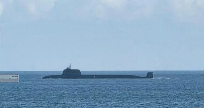 新“大黑鱼”出现，核潜艇开始丢饺子了！