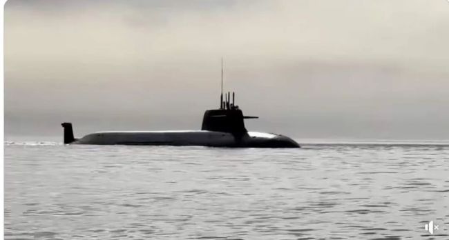 新“大黑鱼”亮相,核潜艇开始下饺子!