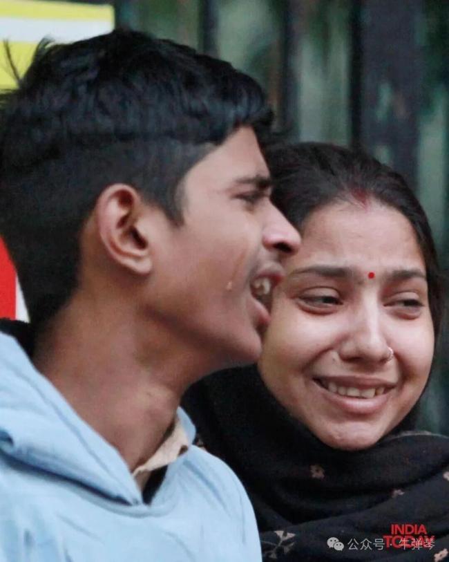 这两件事,很蹊跷