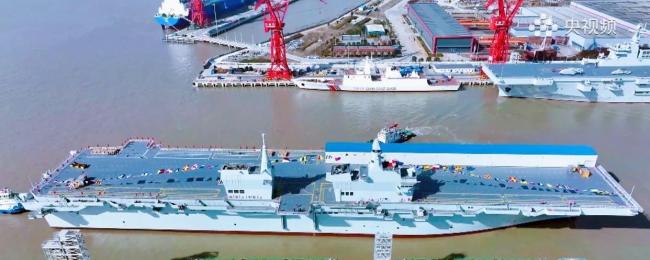 四川舰与真正的航母仍有区别！
