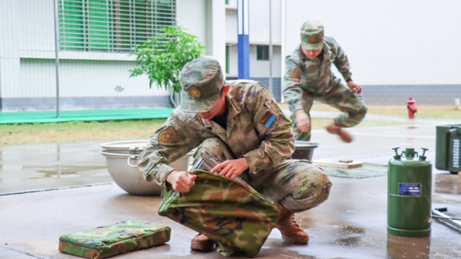 砥砺胜战之能 东部战区空军跨昼夜鏖战