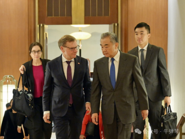 德国外长来了，三个戏剧性细节