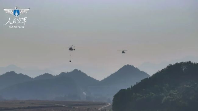 铁翼飞旋，赴汤蹈火！军地联动共守绿水青山