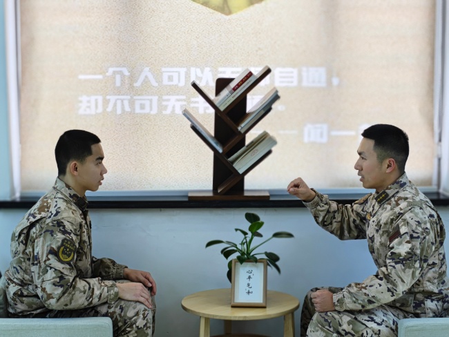 暖兵心有温度 育精兵有力度_军事频道_中华网