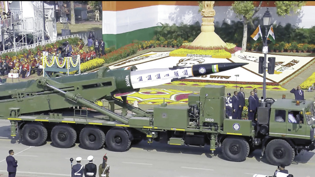 印度阅兵式多款国产武器首次亮相,美媒:印度希望展示已进入“高超音速精英俱乐部”