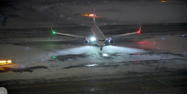 从香港起飞的波音777飞机成功迫降莫斯科