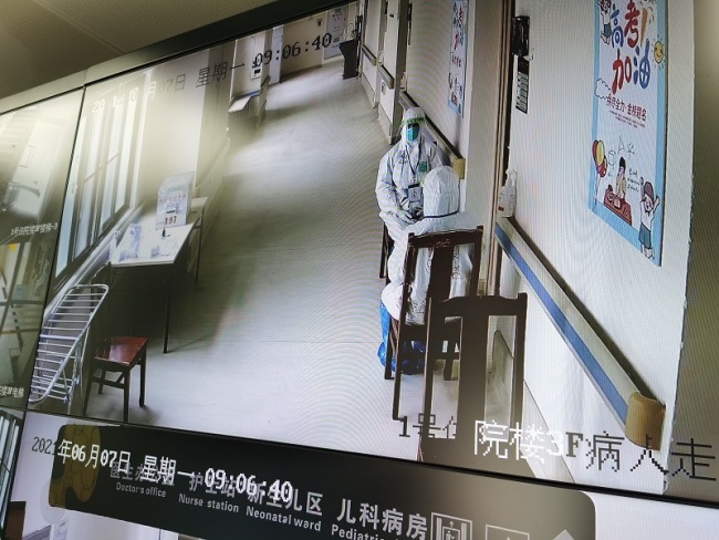 探访广州“特殊考场”：2名考生在隔离病房开考