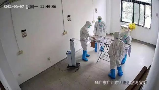 广州两考生在隔离病房高考，试卷消毒现场亮了(图)