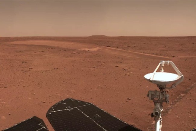 晚报|3名中国人在马里被绑架 网红在英雄墓旁摆拍