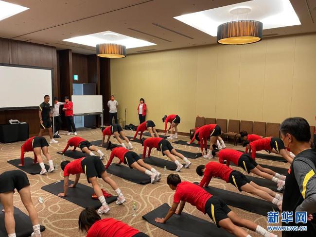 无惧近20小时舟车劳顿 中国女足开始恢复性训练