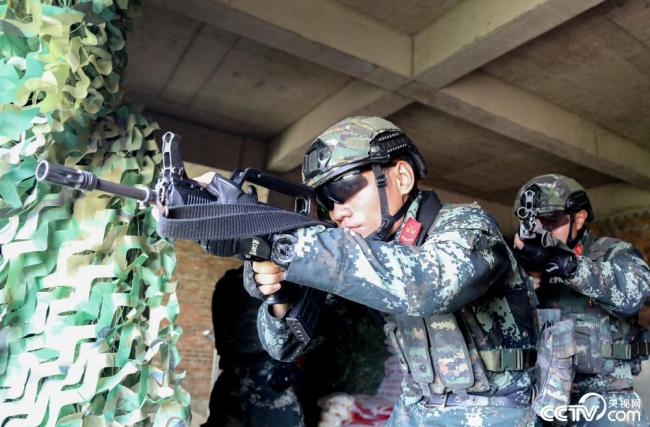 广西钦州:硝烟战场砺练特战尖兵