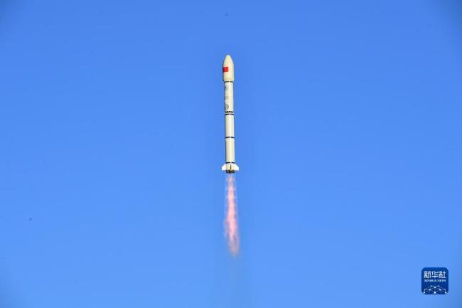 我国成功发射融合试验卫星01/02星