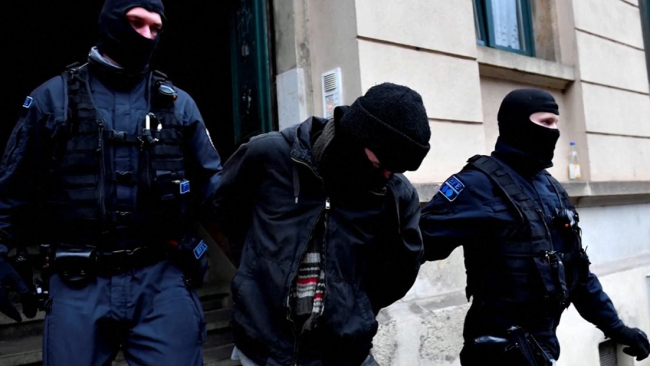 德国反疫苗组织密谋刺杀州长，6名成员被逮捕