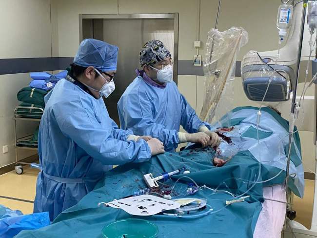 北京一公交车司机突发心肌梗死 1小时内手术救回
