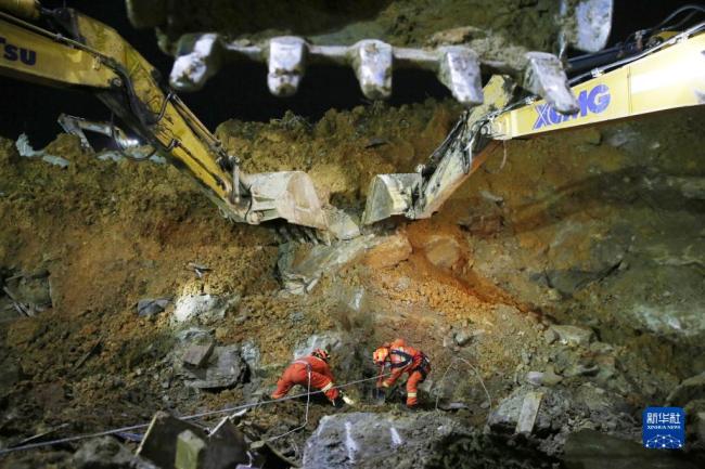 贵州在建工地山体滑坡共致14人遇难 搜救工作结束