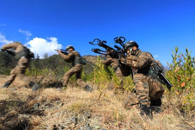 南部战区部队热血开训！