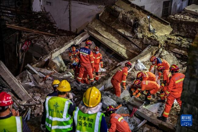 重庆食堂垮塌事故已致16人死亡1人伤情危重 事故原因正在调查中