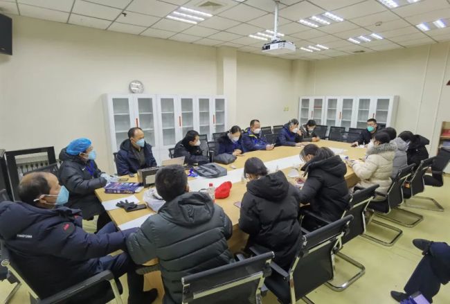 全员紧急排查！直击北京新增病例小区核酸检测现场