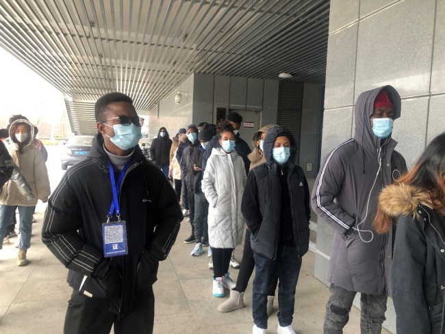 在津非洲留学生志愿者：中国的抗疫措施让我们安心