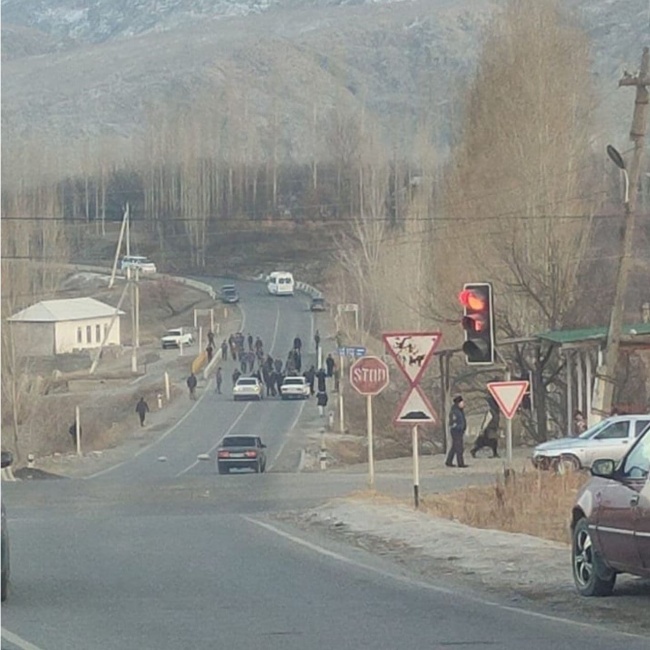 吉尔吉斯斯坦与塔吉克斯坦边境交火 塔方3人受伤