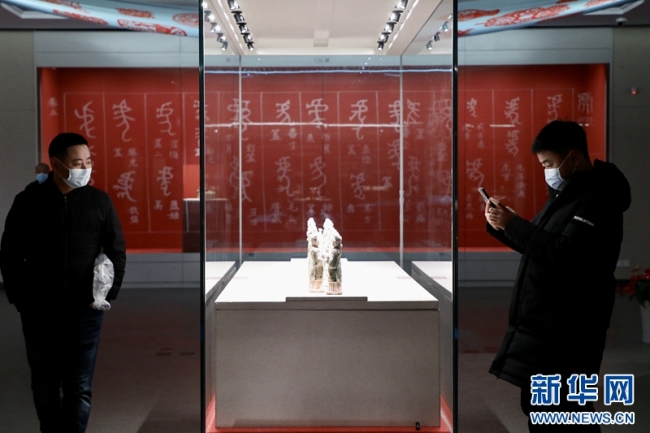 年味十足!一起来看藏在文物里的“虎”