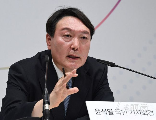 韓總統候選人稱上台後要徹查現政府 文在寅回擊
