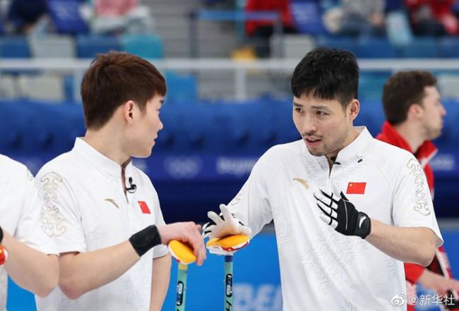 中国男子冰壶战胜意大利
