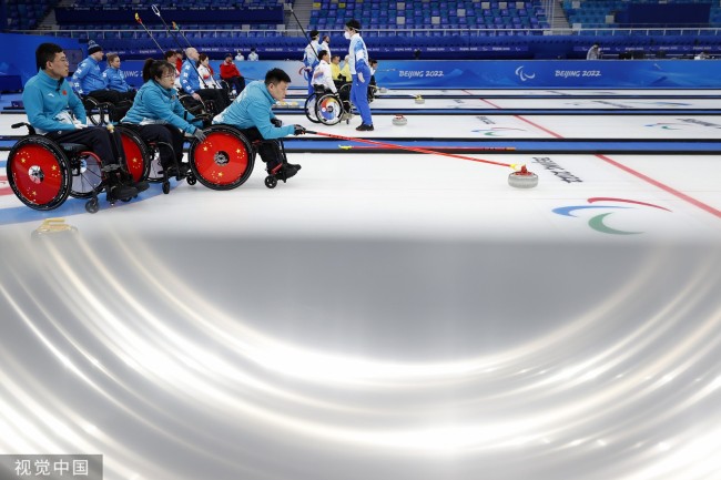 六连胜！中国轮椅冰壶击败挪威队