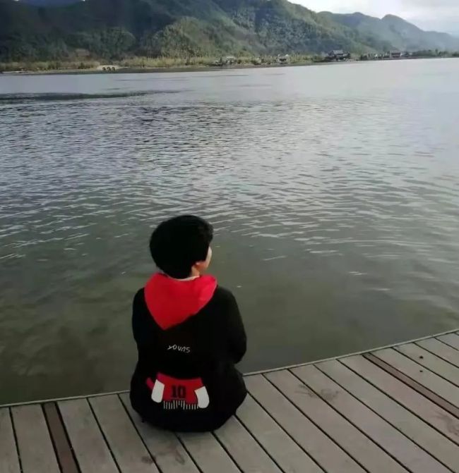 女孩遭遇车祸，父母看见一封信后含泪做了一个决定