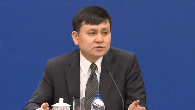 张文宏：新冠没有那么吓人 但是仗很难打
