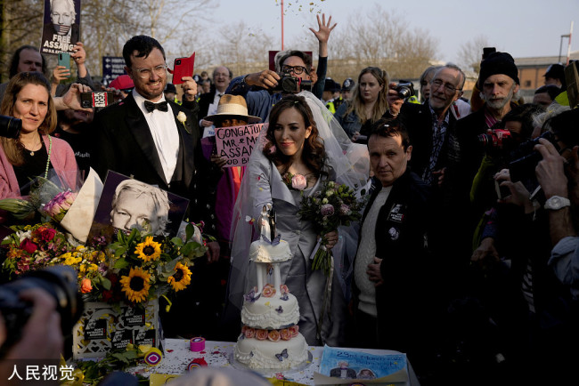 维基揭秘网创始人阿桑奇将与伴侣举行监狱婚礼