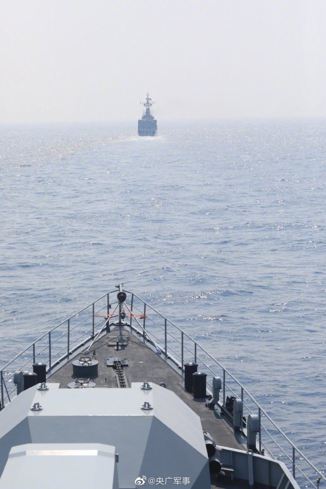 南部战区海军舰艇编队赴南海开展实战化演练