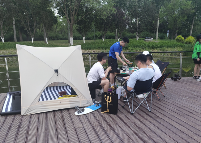 记者探访| 北京防疫成果来之不易，露天聚餐撸串再缓缓