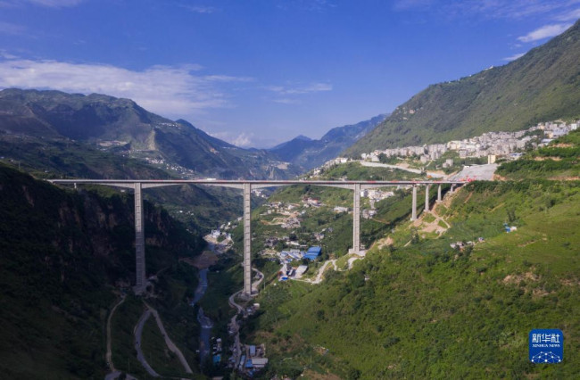 6月30日拍摄的金阳河特大桥（无人机照片）。