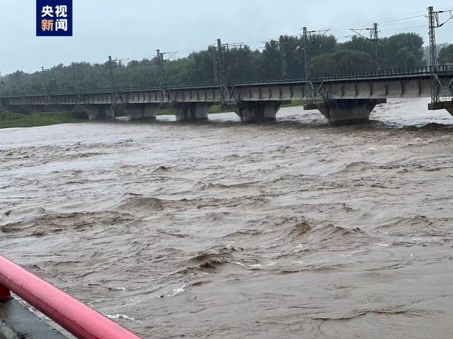 辽宁30座水库正在泄洪 多条河流超警戒水位