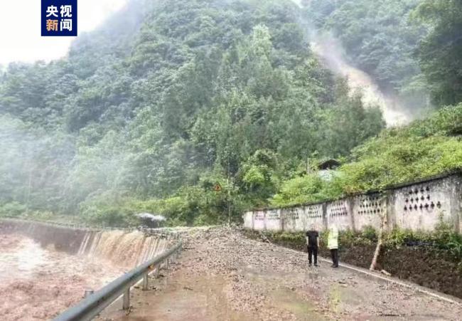 成都大邑县突发山洪灾害 部分道路实施交通管制