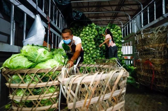 中秋假期临近，抓好防疫关键节点 | 新京报社论